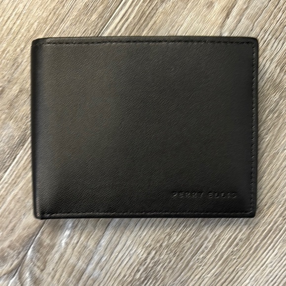Perry Ellis Other - Perry Ellis Black bi-fold wallet